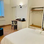 Πανσιόν Casale Magrini Foligno 4*
