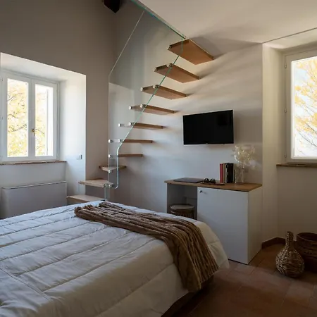 Casale Magrini Foligno Affittacamere 4*
