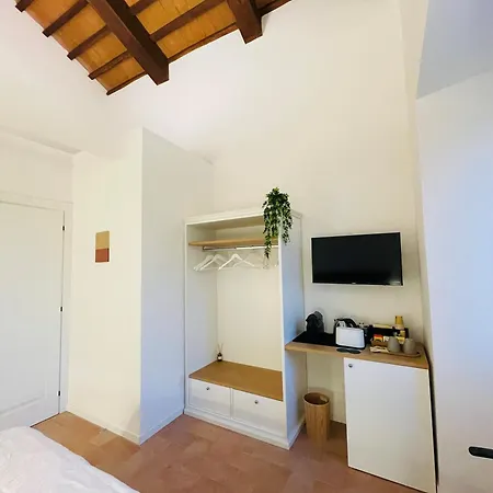 Affittacamere Casale Magrini Foligno 4*