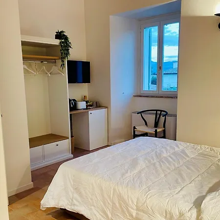 Πανσιόν Casale Magrini Foligno 4*